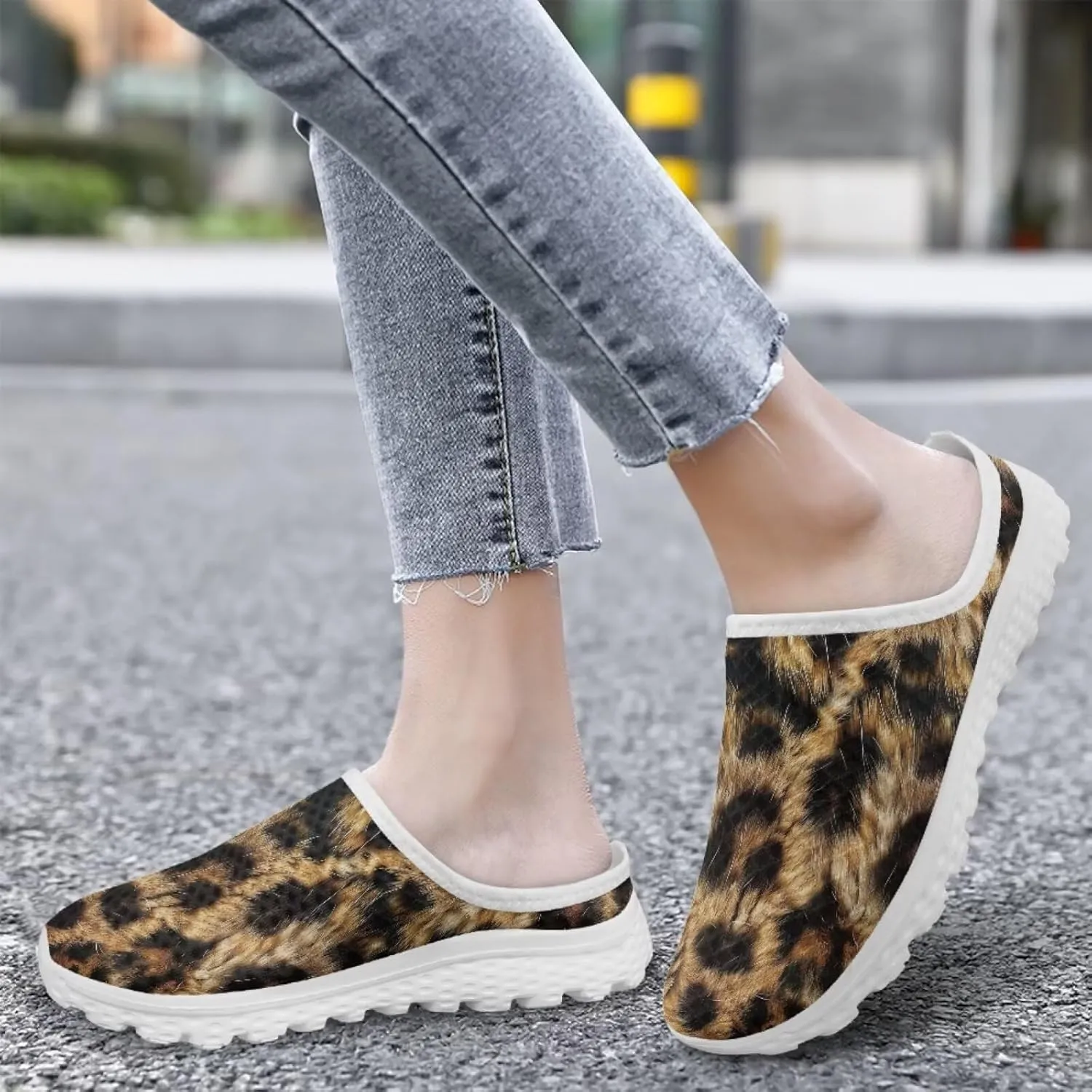 Howilath Animal Print Mule Shoes for Women Garden Clogs Leopard Print Slip on Walking Shoes Mule Sneakers Breathable Loafers